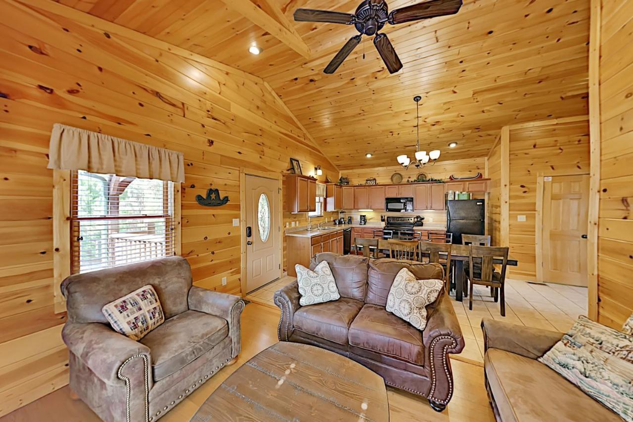 Вилла Gatlinburg Falls Cabin Unit 812 Экстерьер фото
